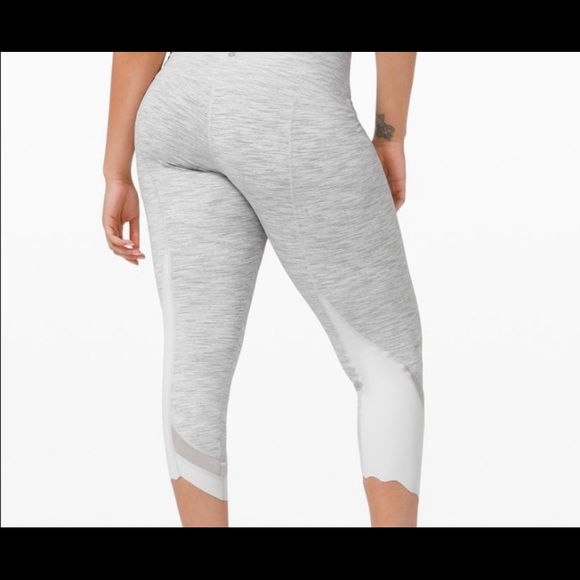 LULULEMON WONDER UNDER SUPER HIGH RISE LEGGINGS - Picture 2 of 7